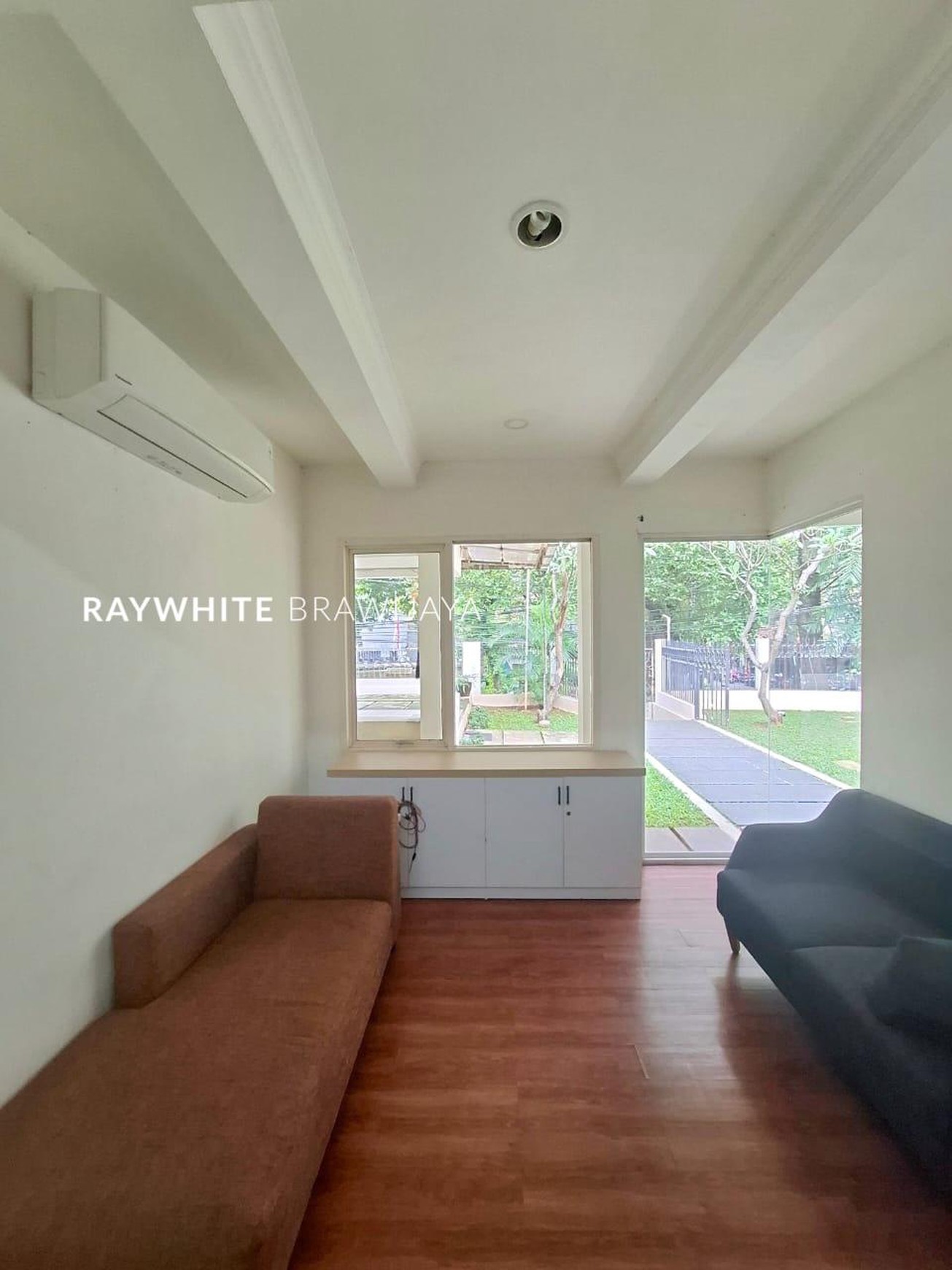 Rumah Mewah Siap Huni Area Kebayoran Baru