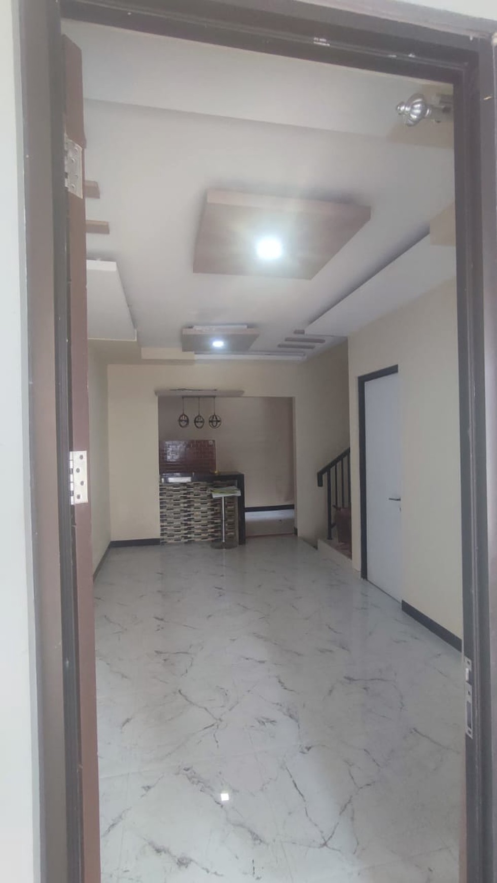 Rumah 2 lantai di Perum Grand Batavia Cluster Fiera Tangerang