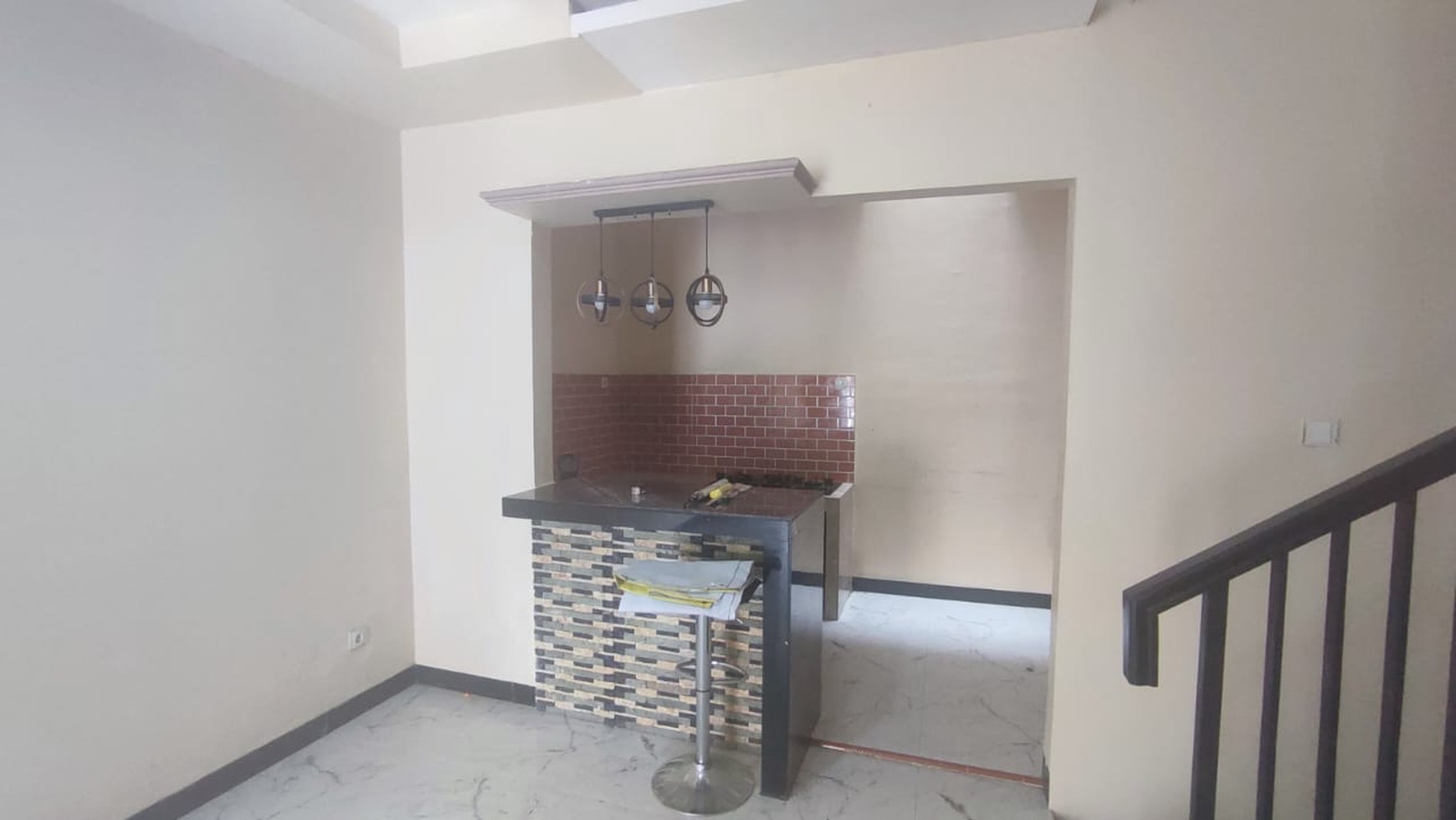 Rumah 2 lantai di Perum Grand Batavia Cluster Fiera Tangerang