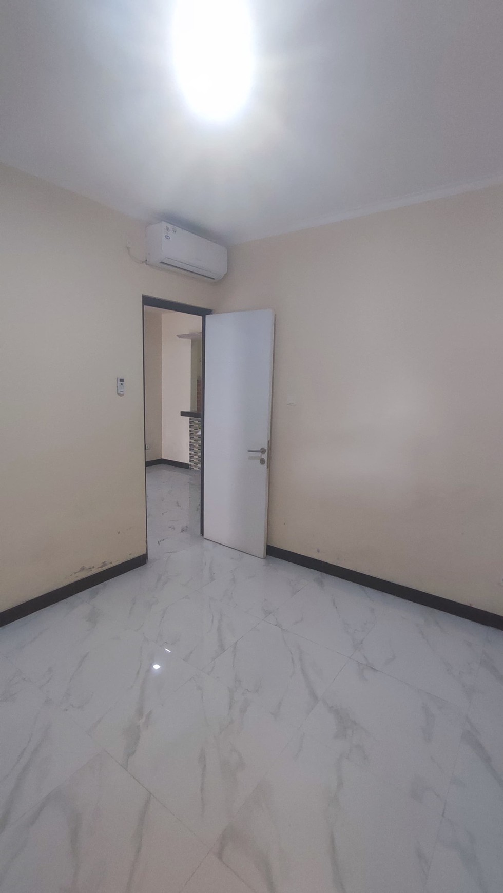 Rumah 2 lantai di Perum Grand Batavia Cluster Fiera Tangerang