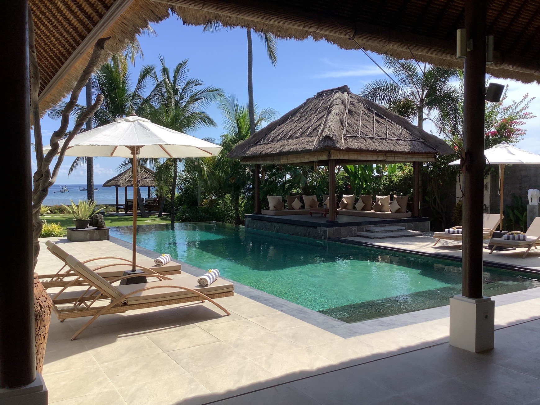 Rumah Hitung Tanah Area Cipete