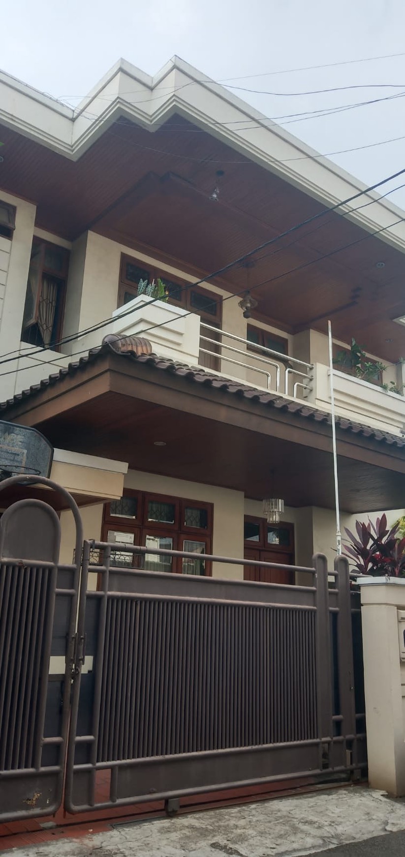 RUMAH DIJUAL JALAN CIAWI KEBAYORAN BARU JAKARTA SELATAN