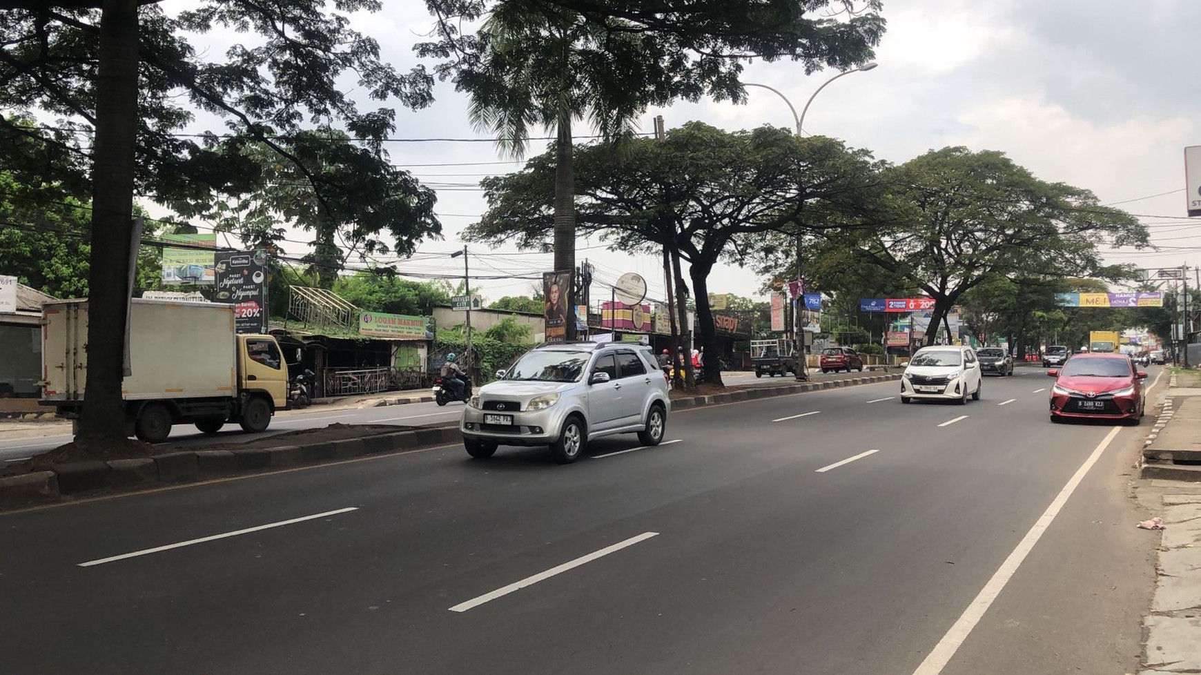 For sale Tanah Komersial lokasi Strategis Pinggir Jalan Raya Transyogi Cibubur