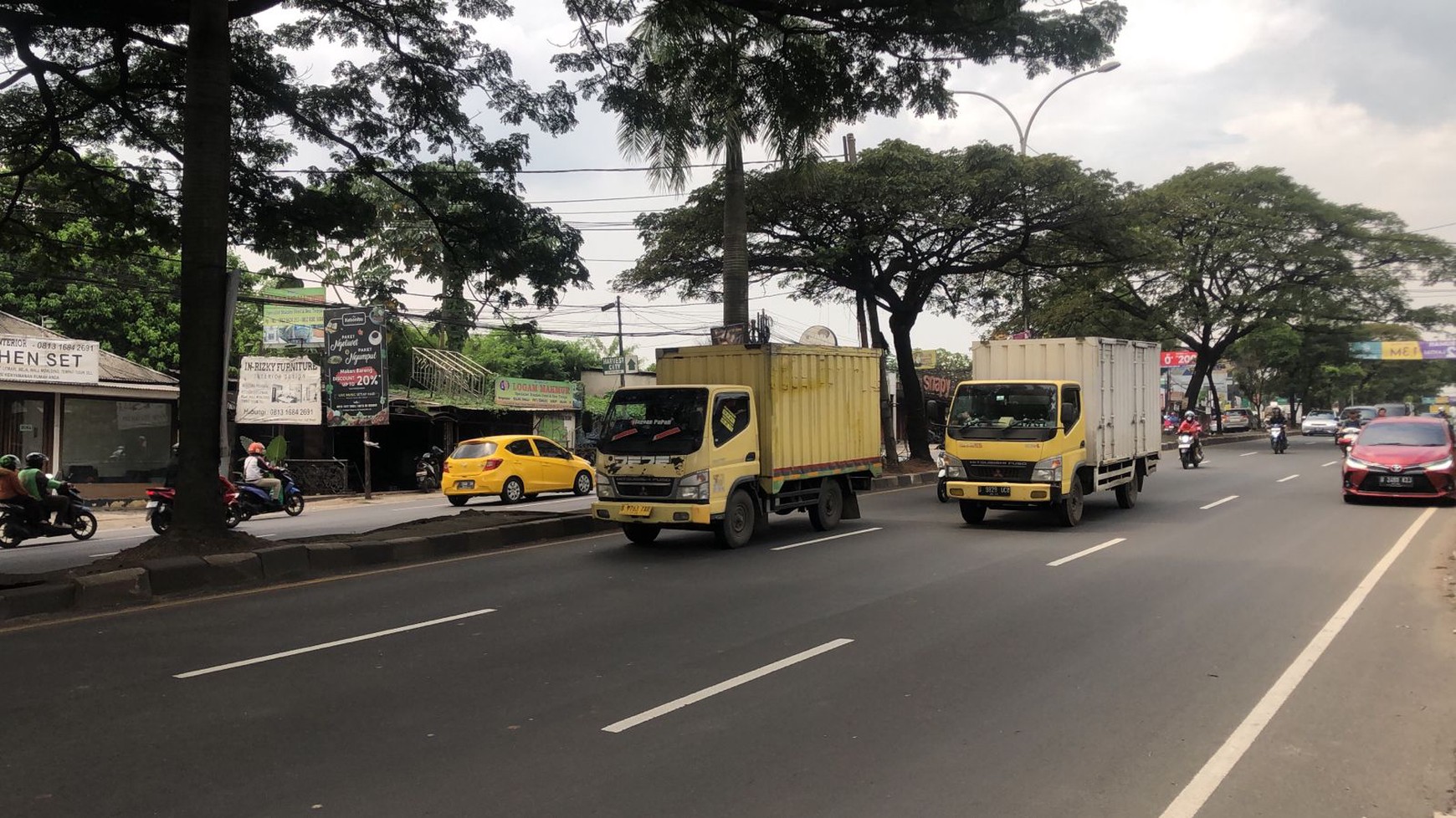 For sale Tanah Komersial lokasi Strategis Pinggir Jalan Raya Transyogi Cibubur