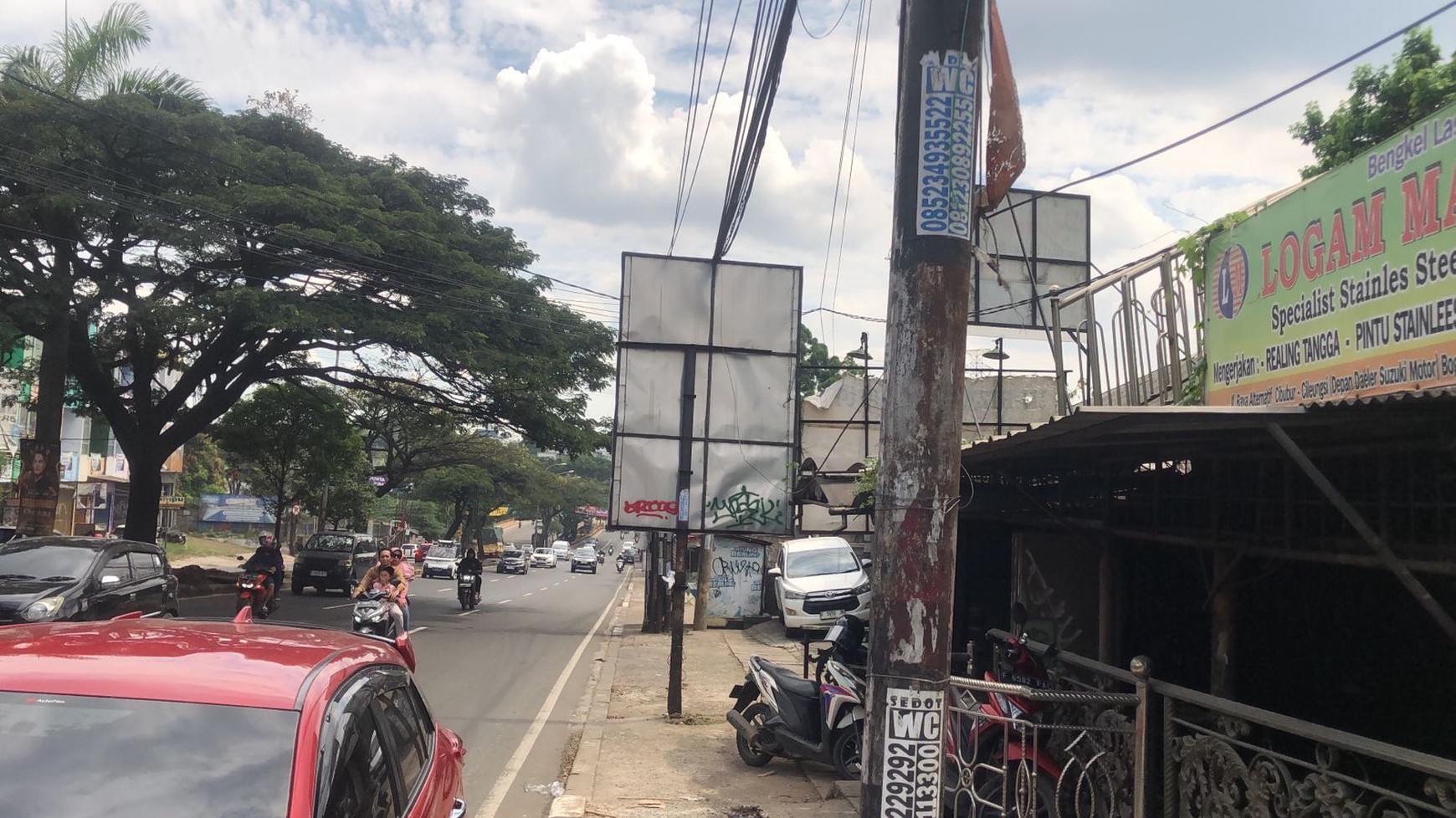 For sale Tanah Komersial lokasi Strategis Pinggir Jalan Raya Transyogi Cibubur
