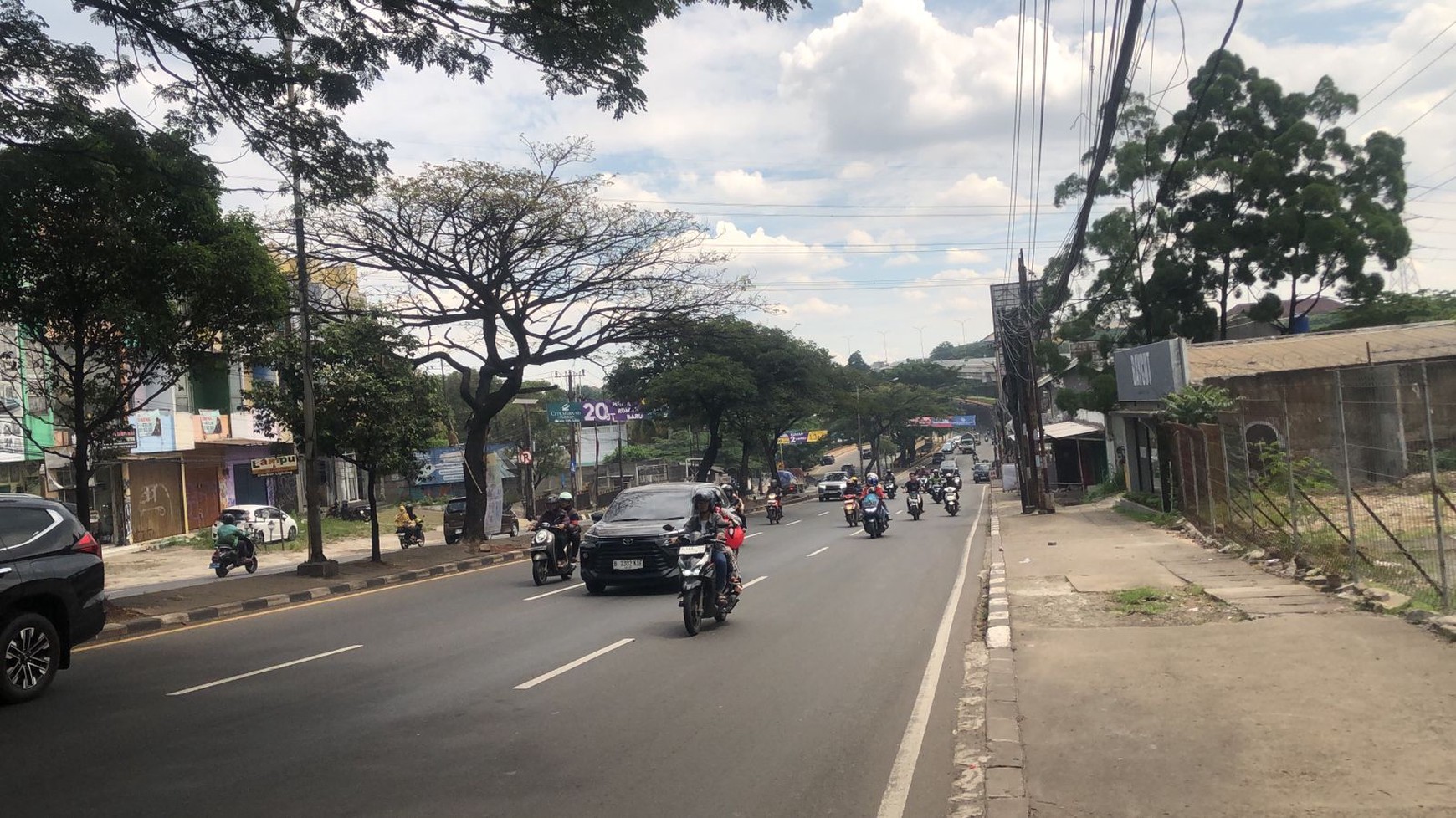 For sale Tanah Komersial lokasi Strategis Pinggir Jalan Raya Transyogi Cibubur