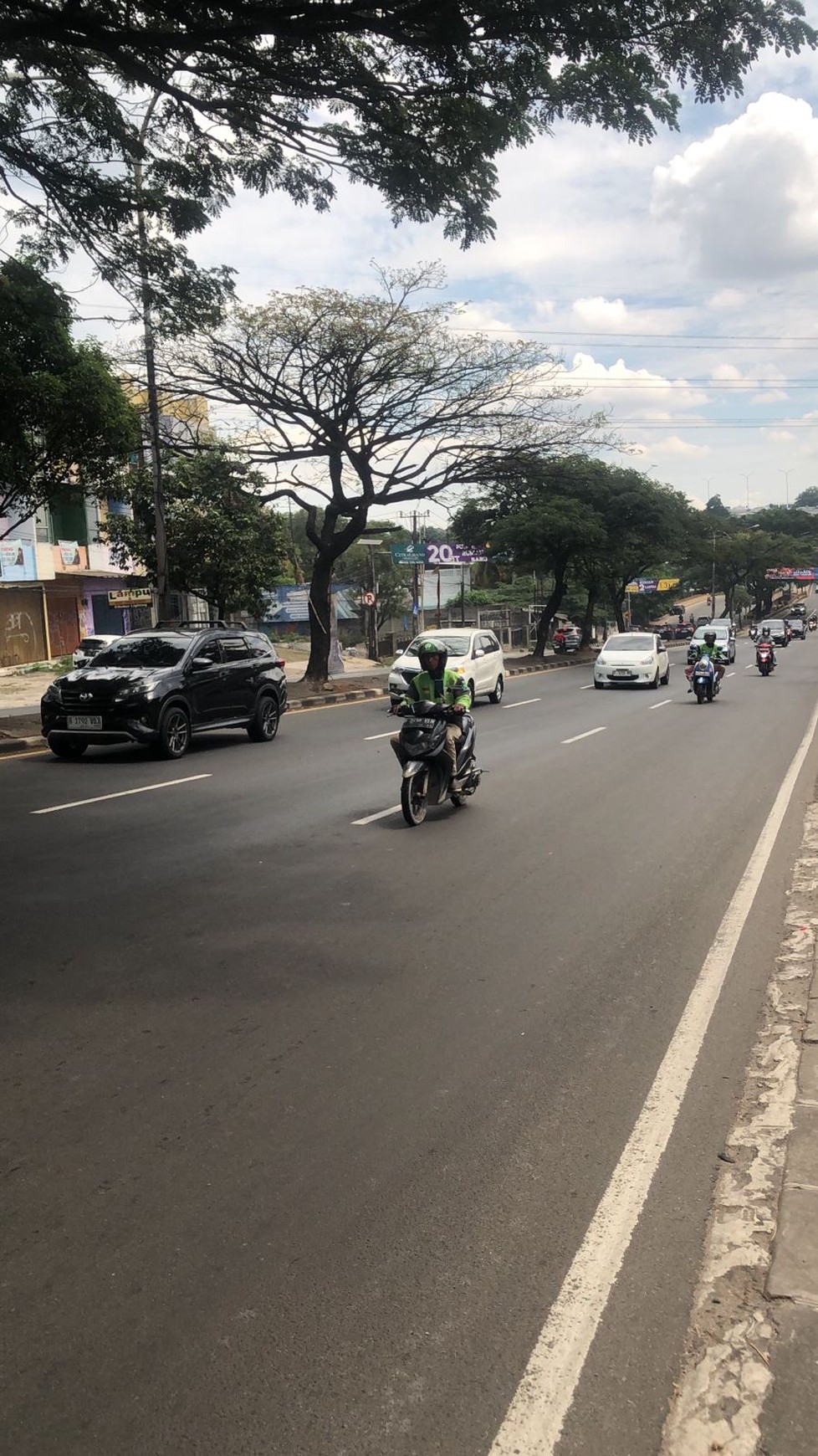 For sale Tanah Komersial lokasi Strategis Pinggir Jalan Raya Transyogi Cibubur