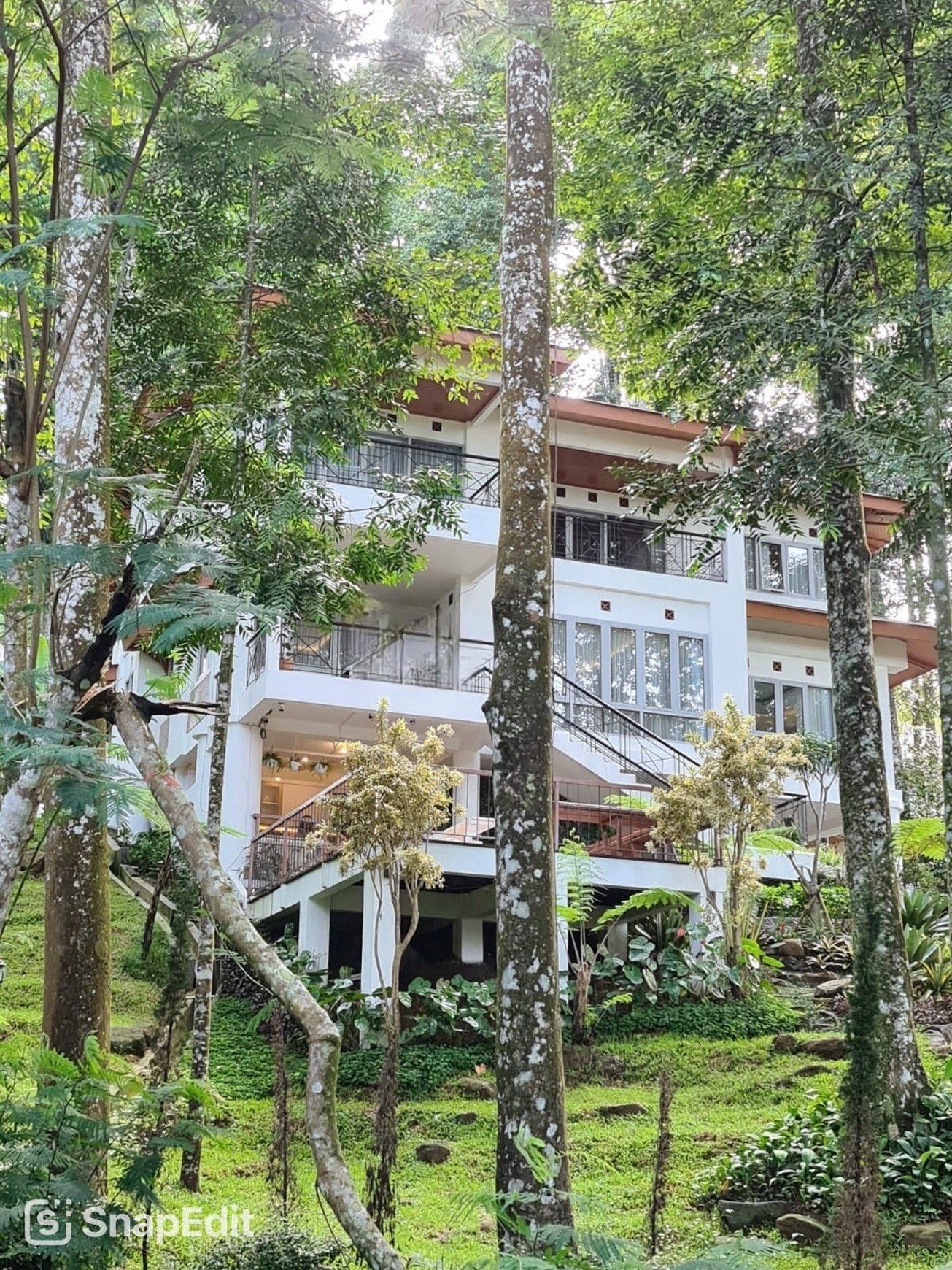 Villa Eksklusif Di Puncak - Mega Indah, Mega Mendung