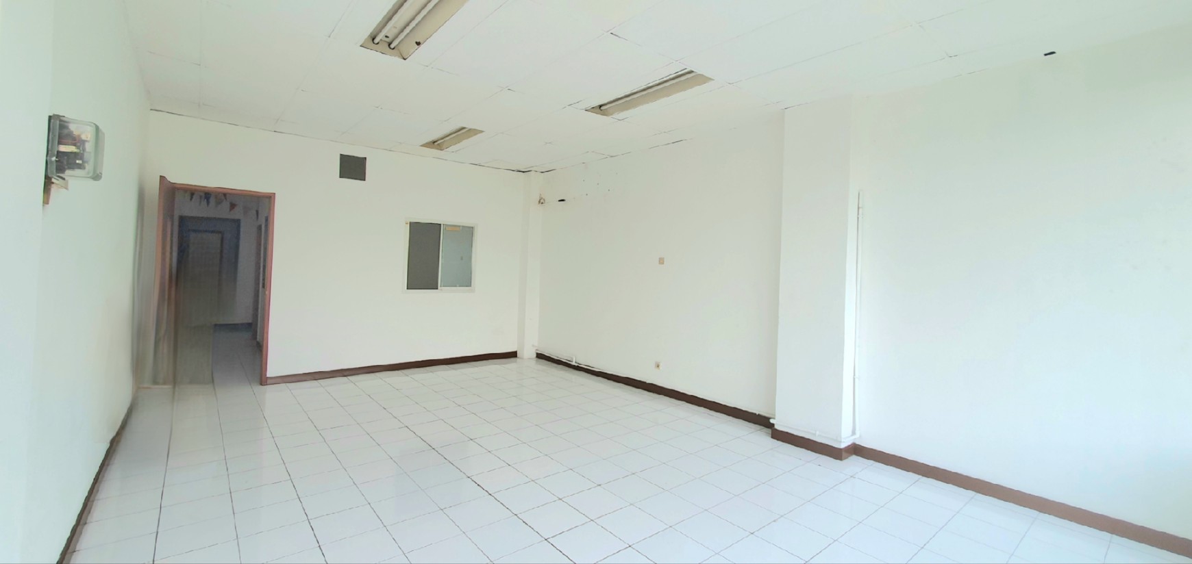 Ruang Kantor Disewa hanya lantai 4 saja di Ruko Bukit Gading Indah / Gading Bukit Indah depan Kirana, Kelapa Gading