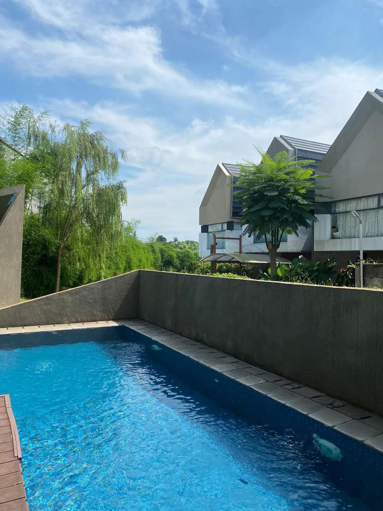 For Sale Rumah Cantik Fully Furnished di Private Cluster Dekat Sekolah Cikal Amri Setu Cipayung