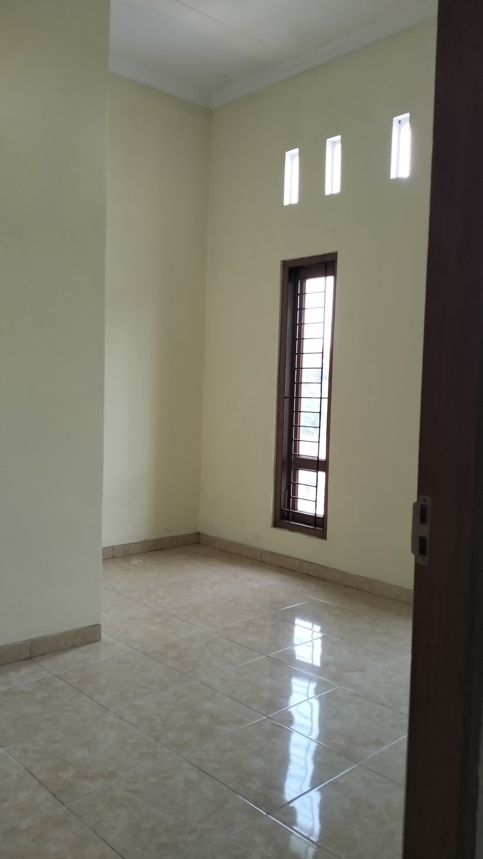 Rumah Modern Minimalis Cocok Untuk Keluarga, di Mergangsan Yogyakarta