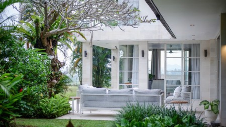Freehold - Exquisite Private Estate with Ricefield and Breathtaking Sunsets view in Munggu, Bali