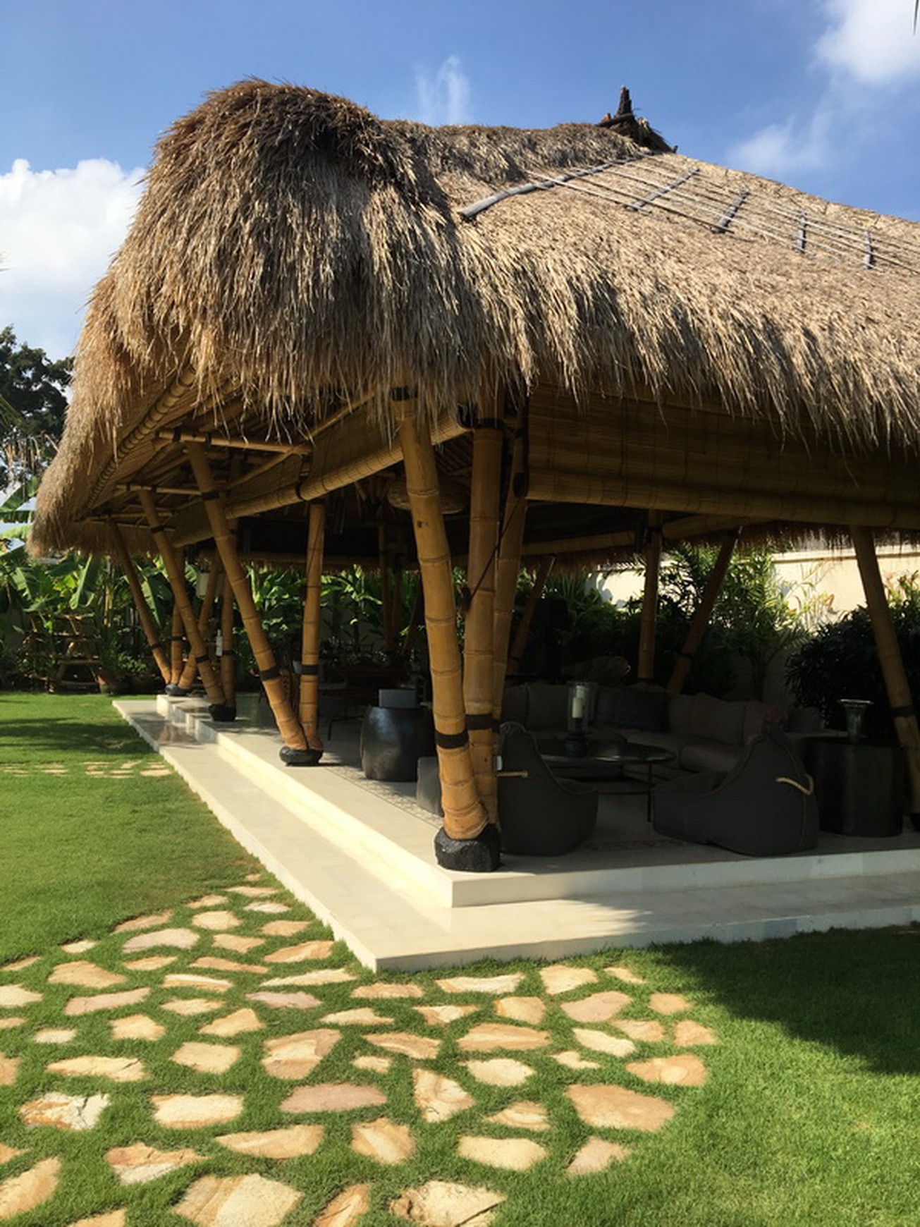 Freehold - Exquisite Private Estate with Ricefield and Breathtaking Sunsets view in Munggu, Bali