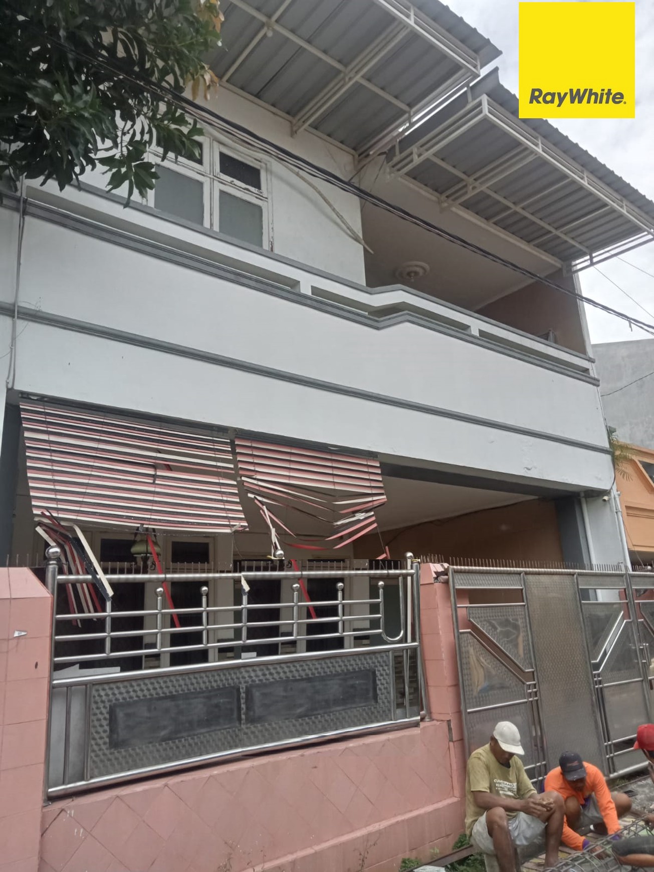 Dijual Rumah 2 lt di Babadan Rukun Surabaya