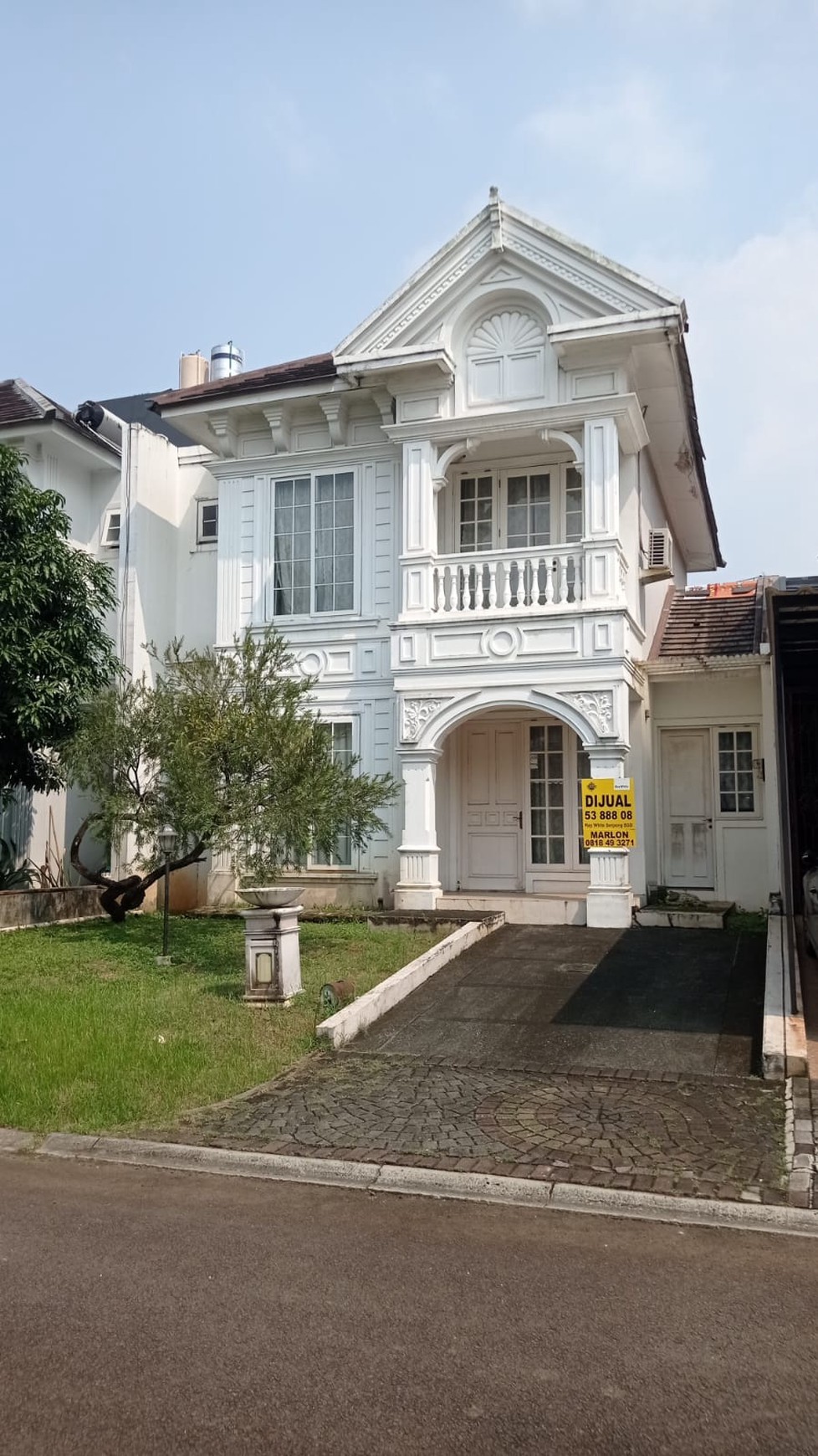 Rumah di Victoria River Park BSD 