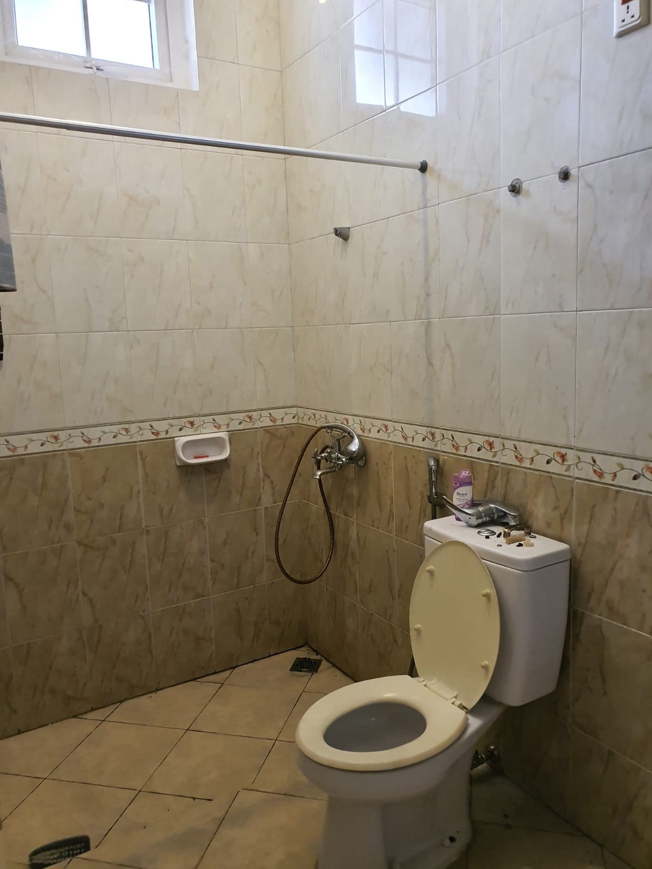 Rumah di Victoria River Park BSD 