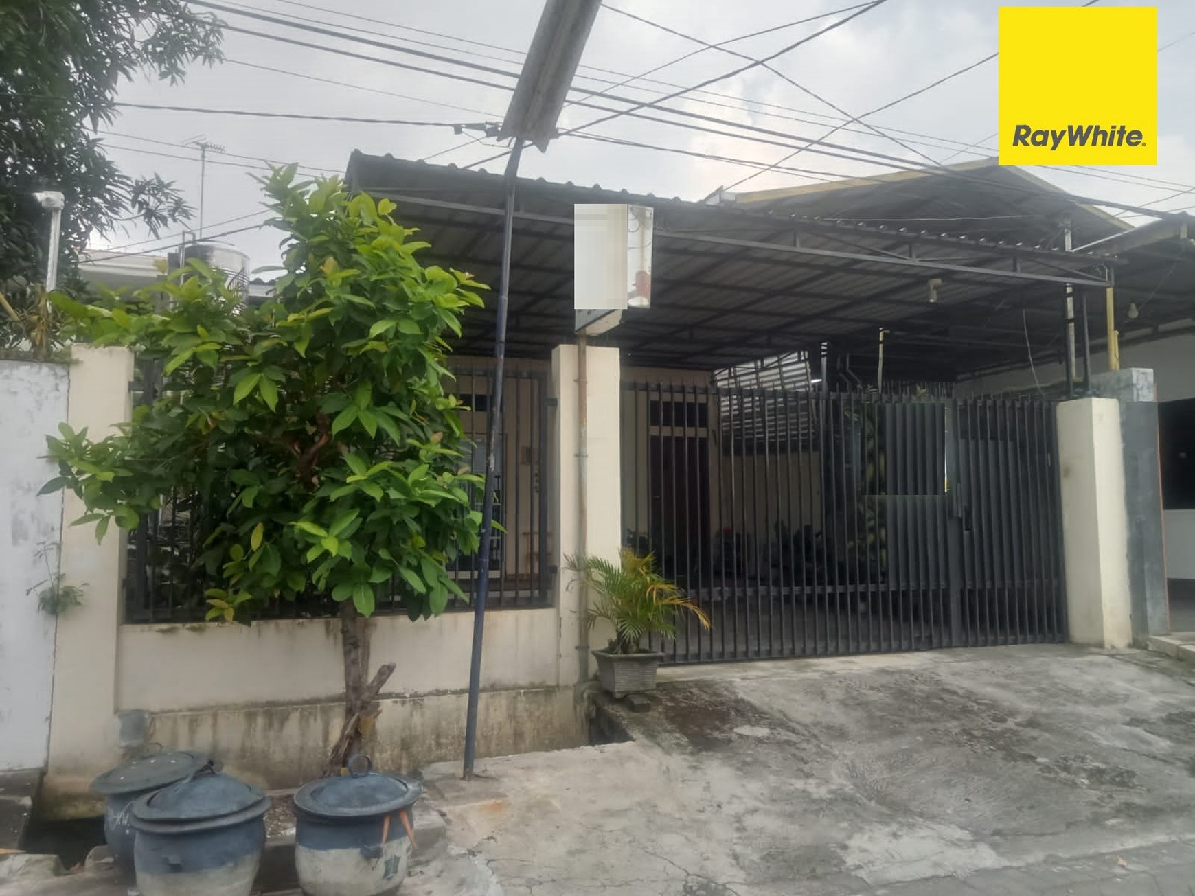 Dijual Rumah 2 lantai di Jl Simo Katrungan Baru Surabaya