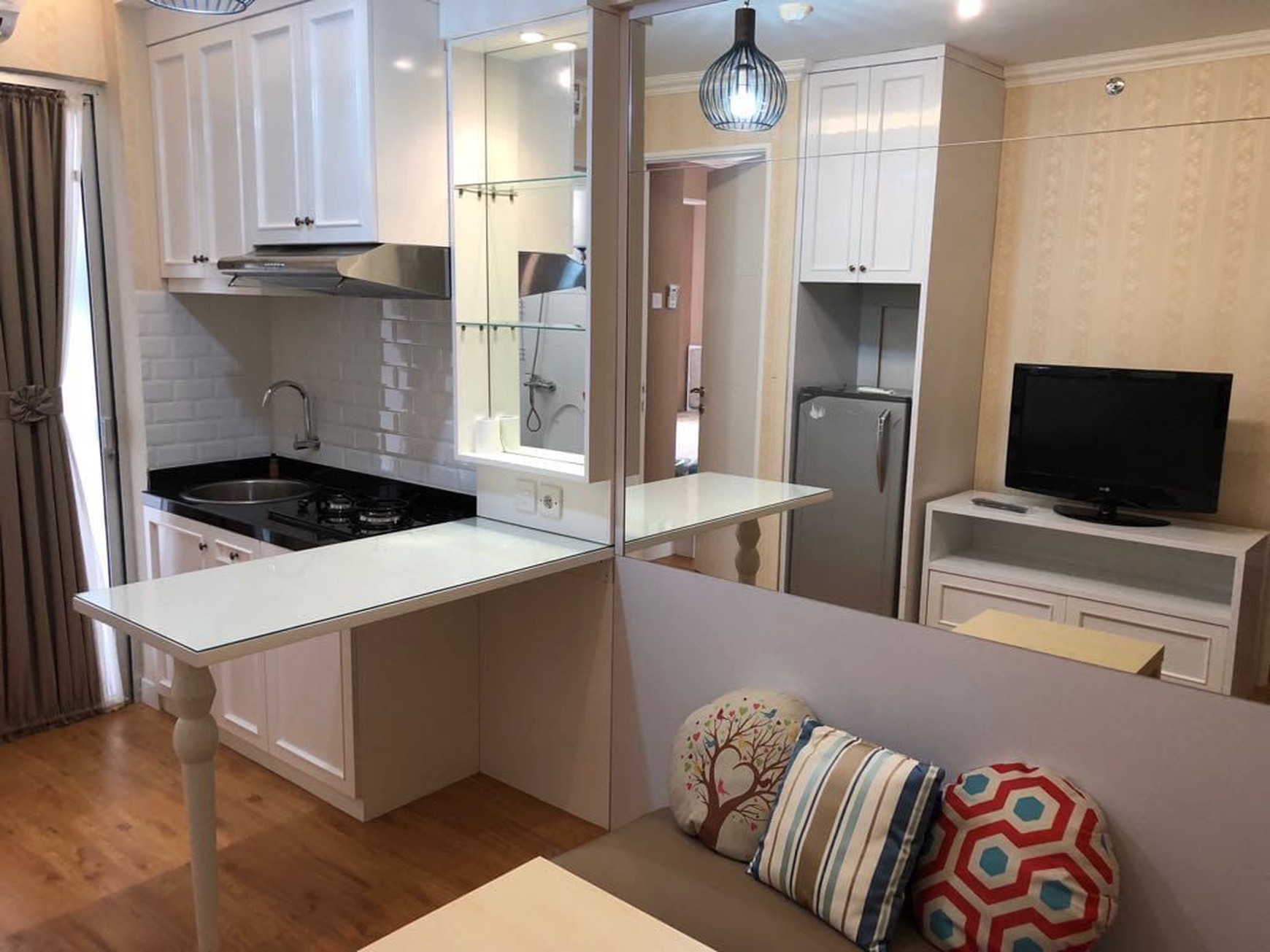 Apartement Bassura City Tower Cattleya 2BR Semi Furnished