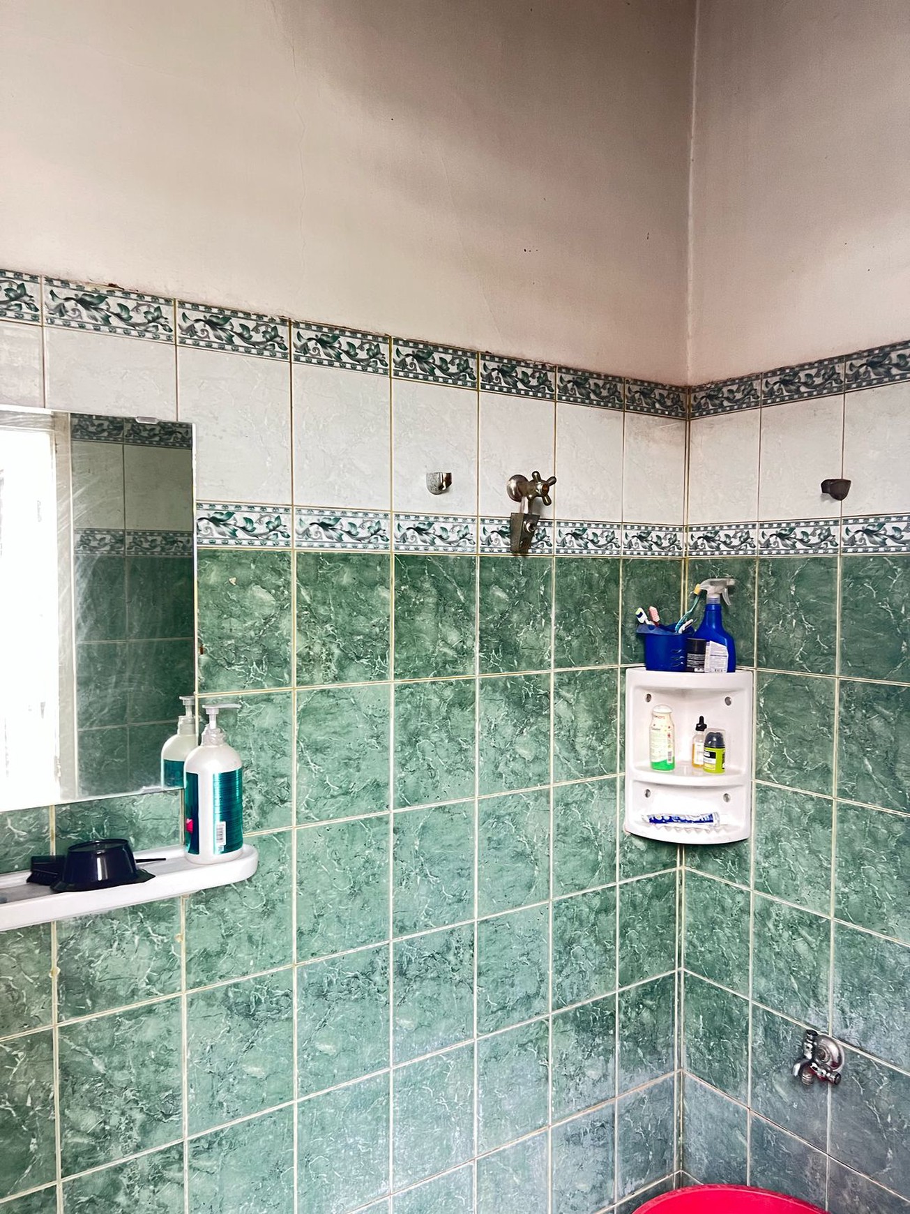 Rumah dengan halaman luas di Witana Harja