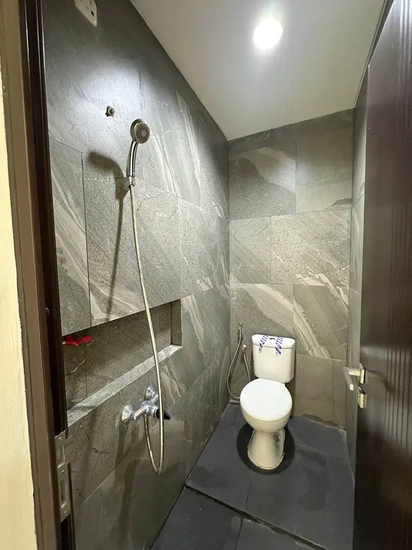Hot Price. Rumah modern First Stone cluster Diamond, Legok