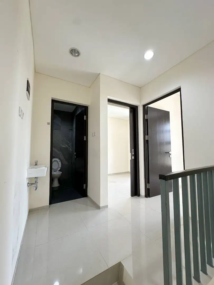 Hot Price. Rumah modern First Stone cluster Diamond, Legok