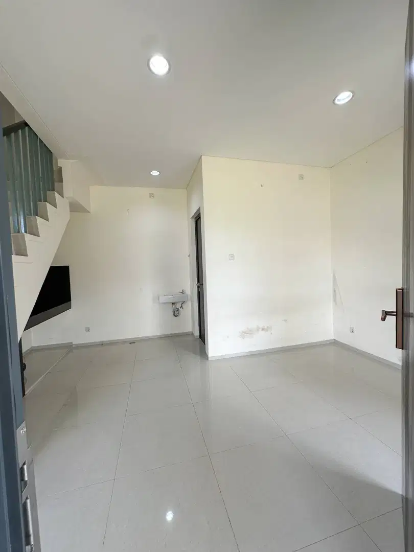 Hot Price. Rumah modern First Stone cluster Diamond, Legok