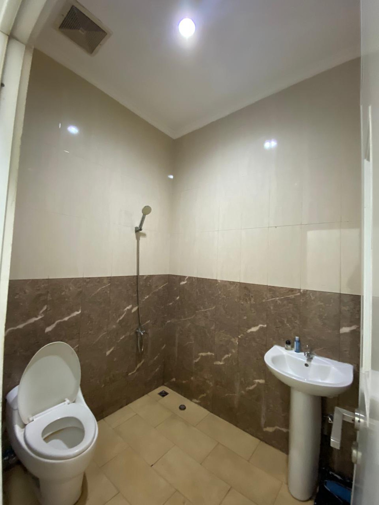 Flash Sale. Rumah bagus Nusa Loka, BSD