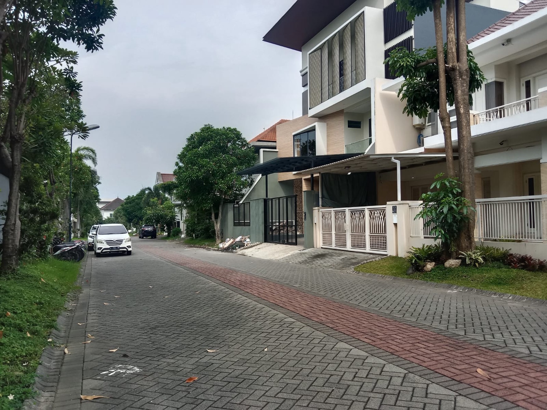 Lelang Rumah di Perum Citraland, JL PALM HILL II, CITRALAND