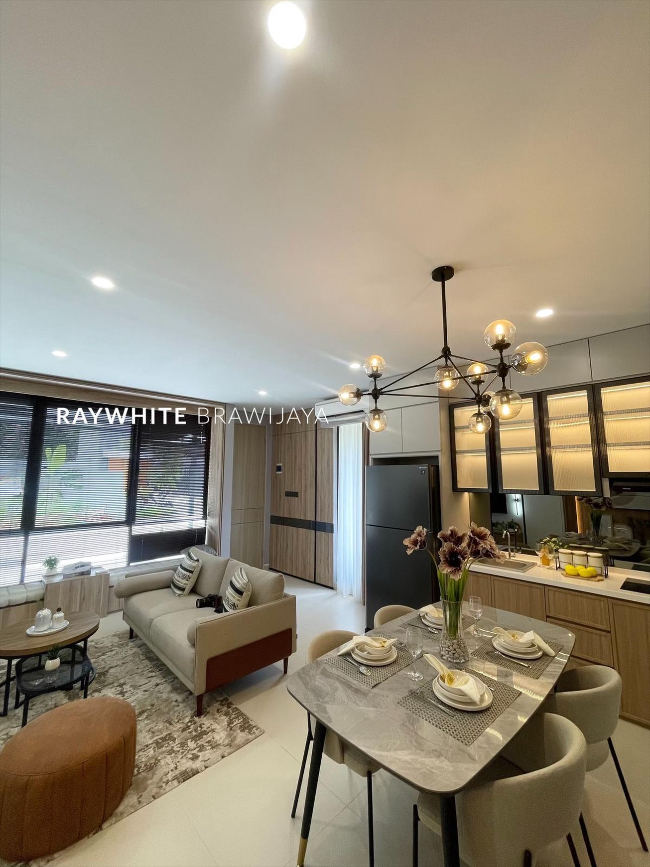 Townhouse Modern Minimalis Area Cilandak Lokasi Strategis