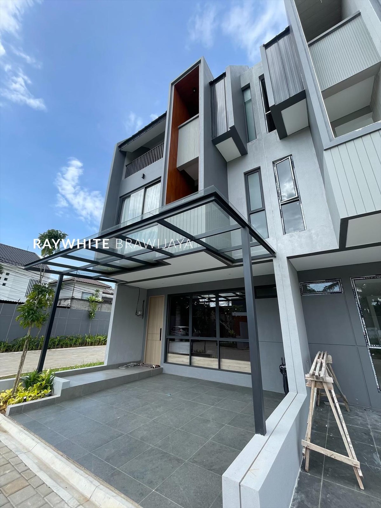 Townhouse Modern Minimalis Area Cilandak Lokasi Strategis