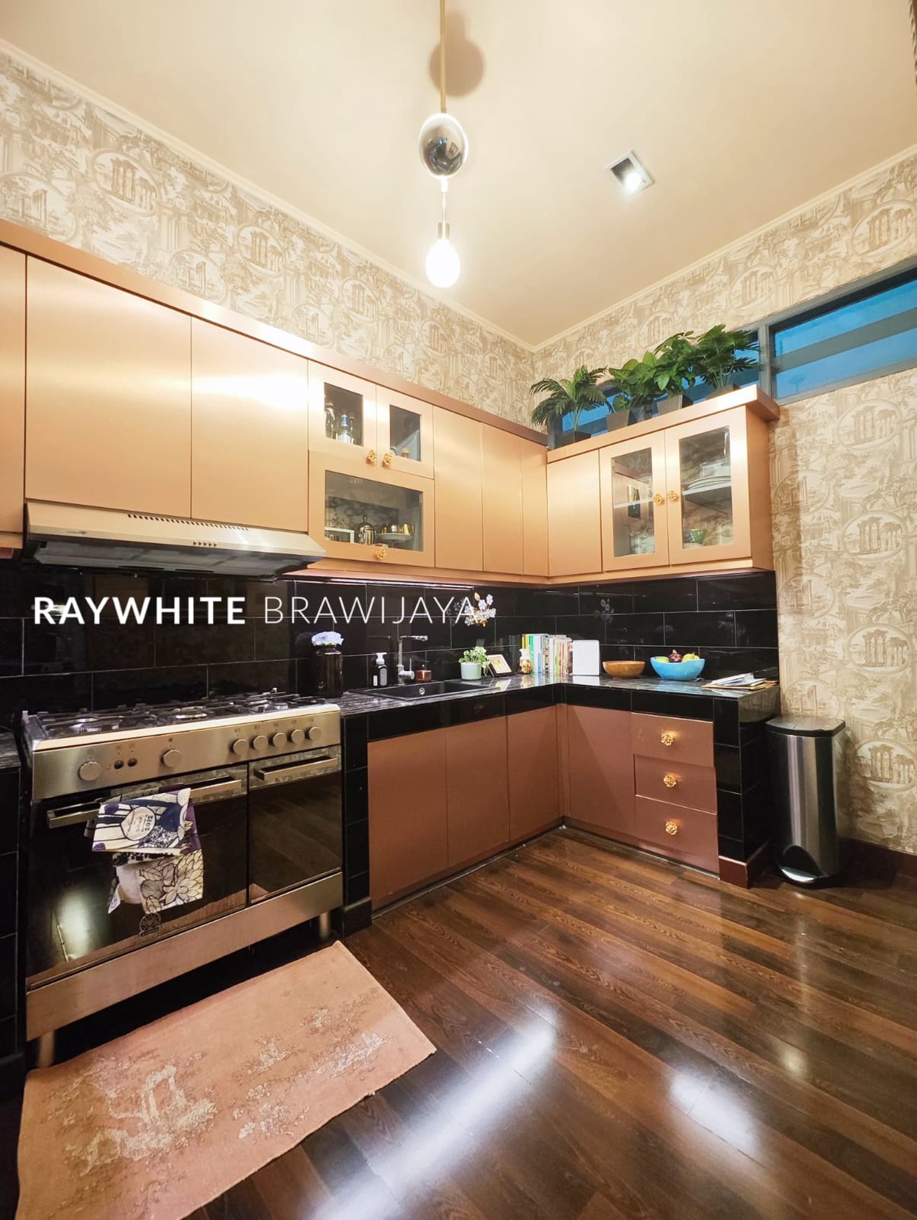 Rumah Modern Siap Huni Lingkungan Tenang Area Kebayoran Baru