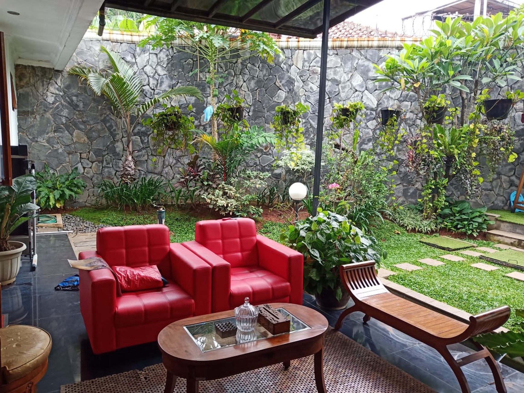 Dijual Rumah Cantik Dalam Perumahan Buncit Indah, Pejaten Barat