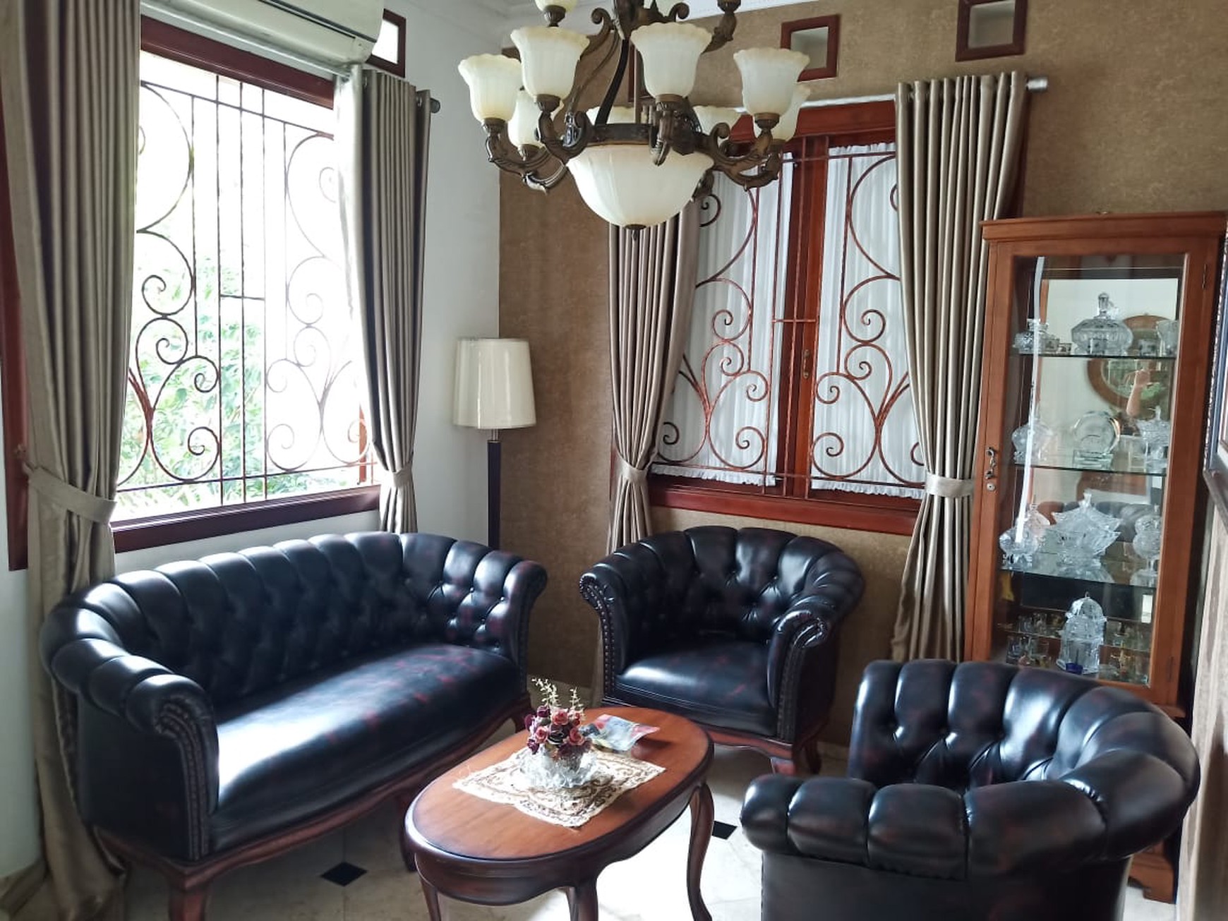 Dijual Rumah Cantik Dalam Perumahan Buncit Indah, Pejaten Barat