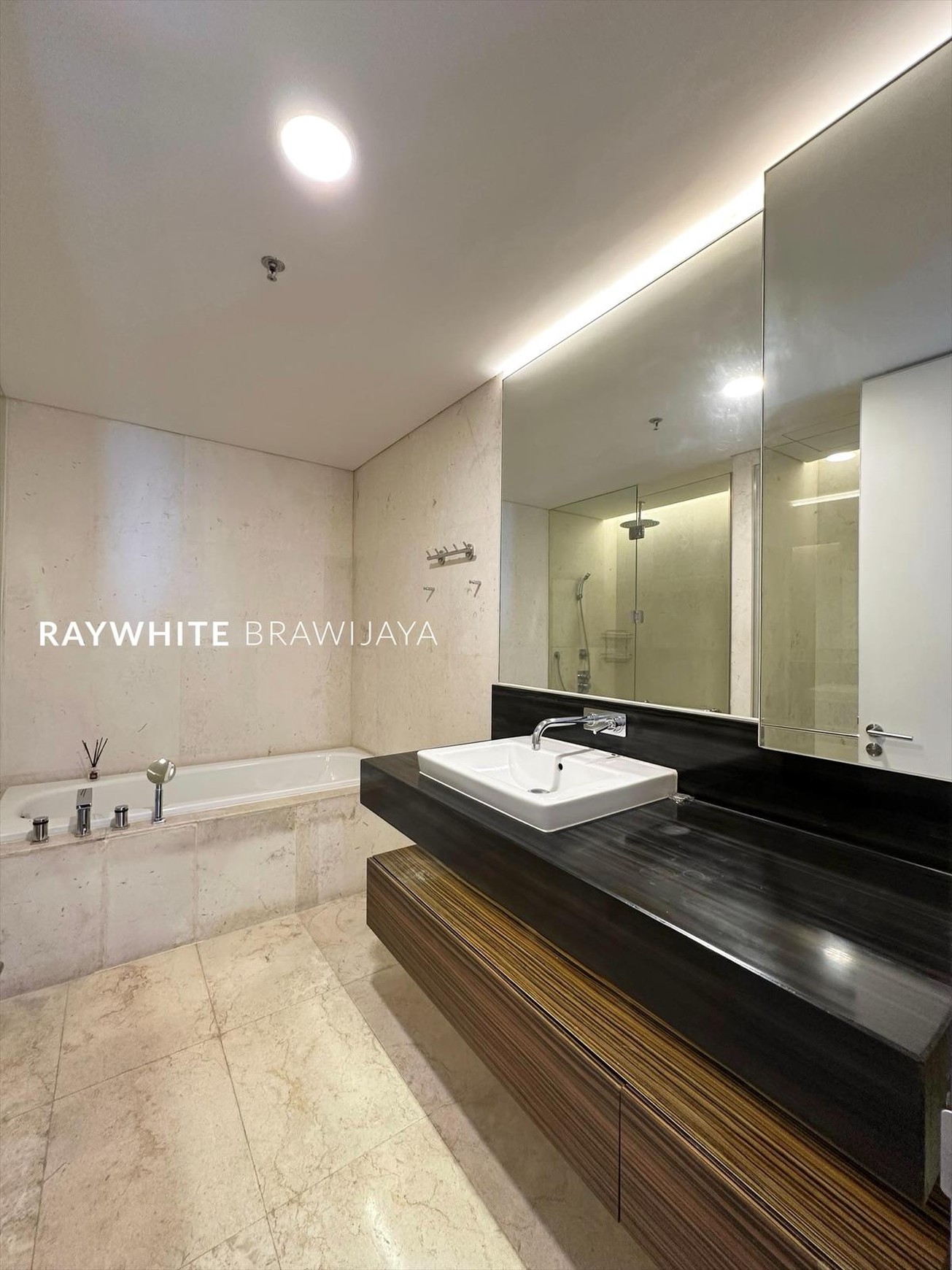 Verde Apartment Kuningan 3BR