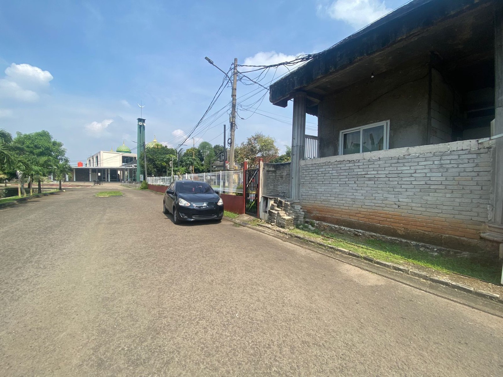 Rumah Butuh Renovasi di Cibubur Country, Cikeas