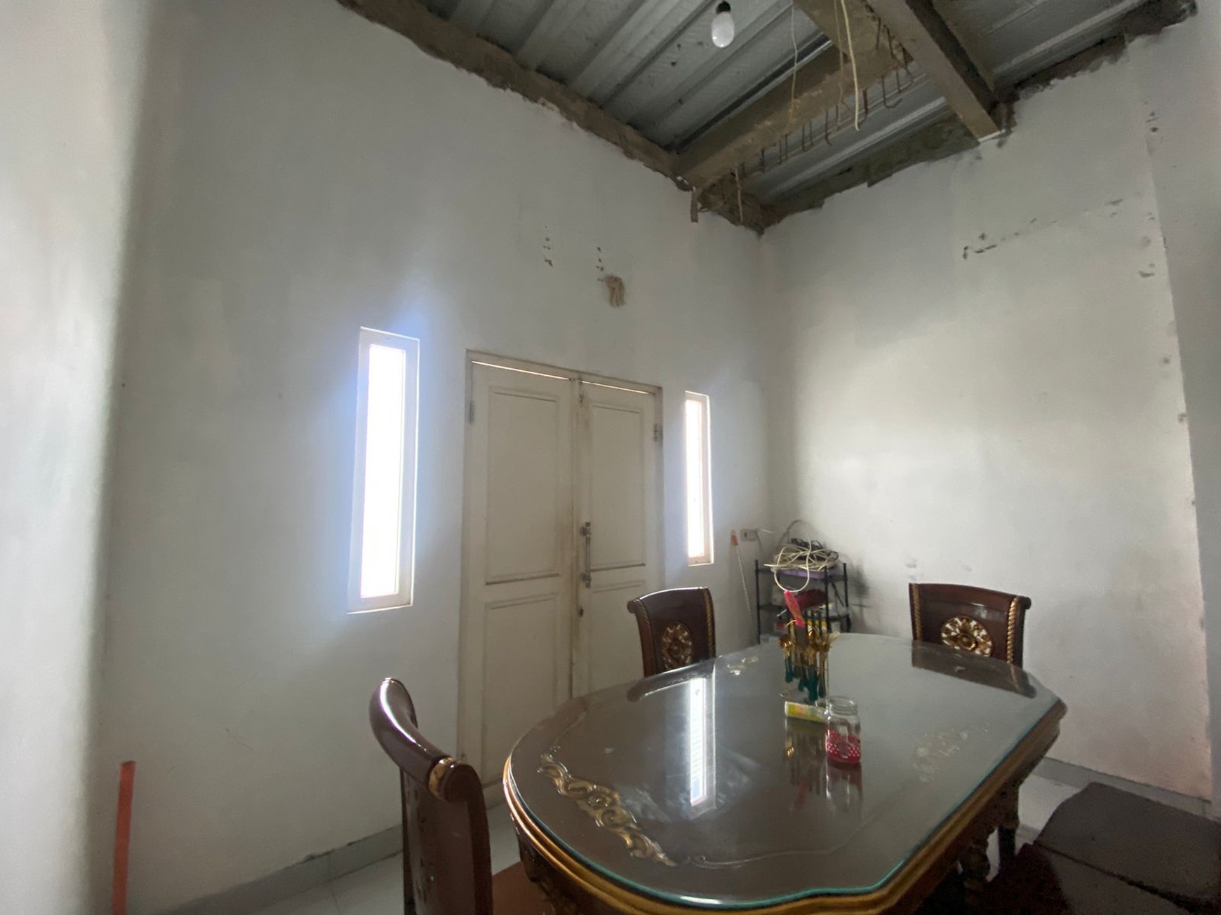 Rumah Butuh Renovasi di Cibubur Country, Cikeas