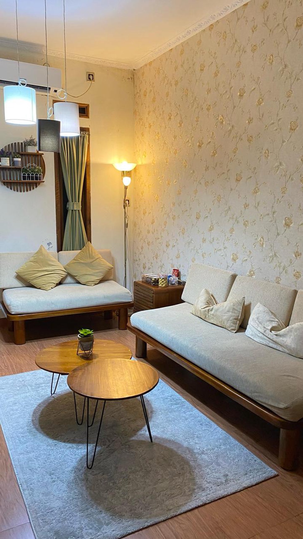 Rumah rapi siap huni di Villa Pamulang