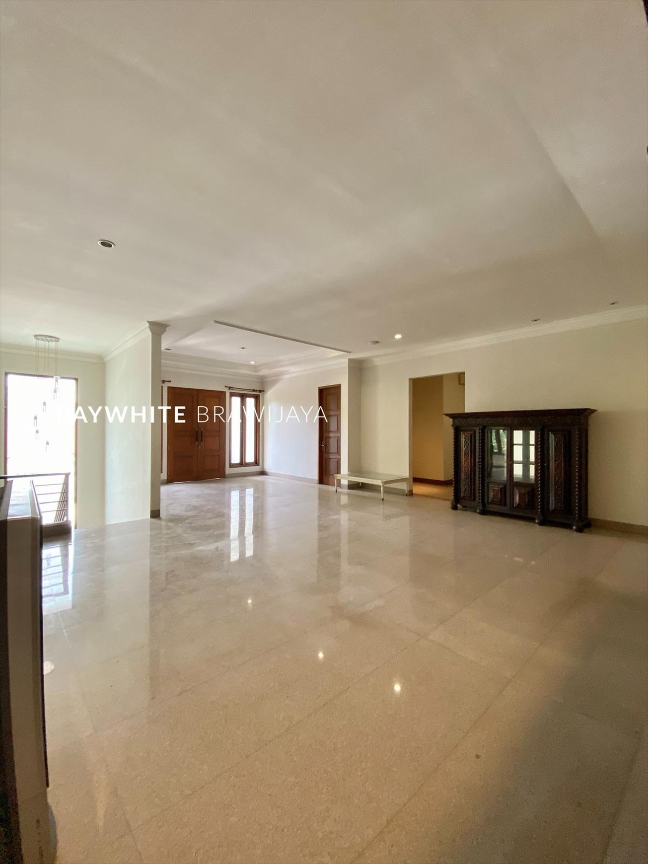 Rumah Siap Huni Dalam Kompleks Elit Area Patra Kuningan
