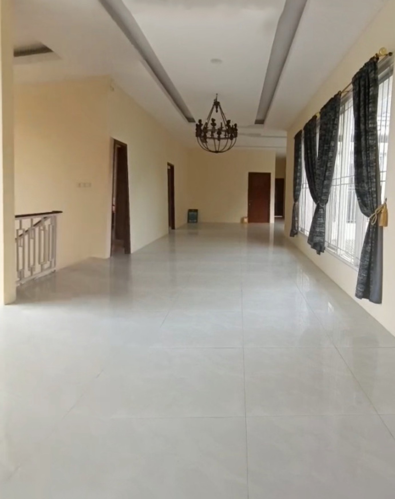 Rumah Mewah Di Perumahan Premium Citra Grand Mutiara