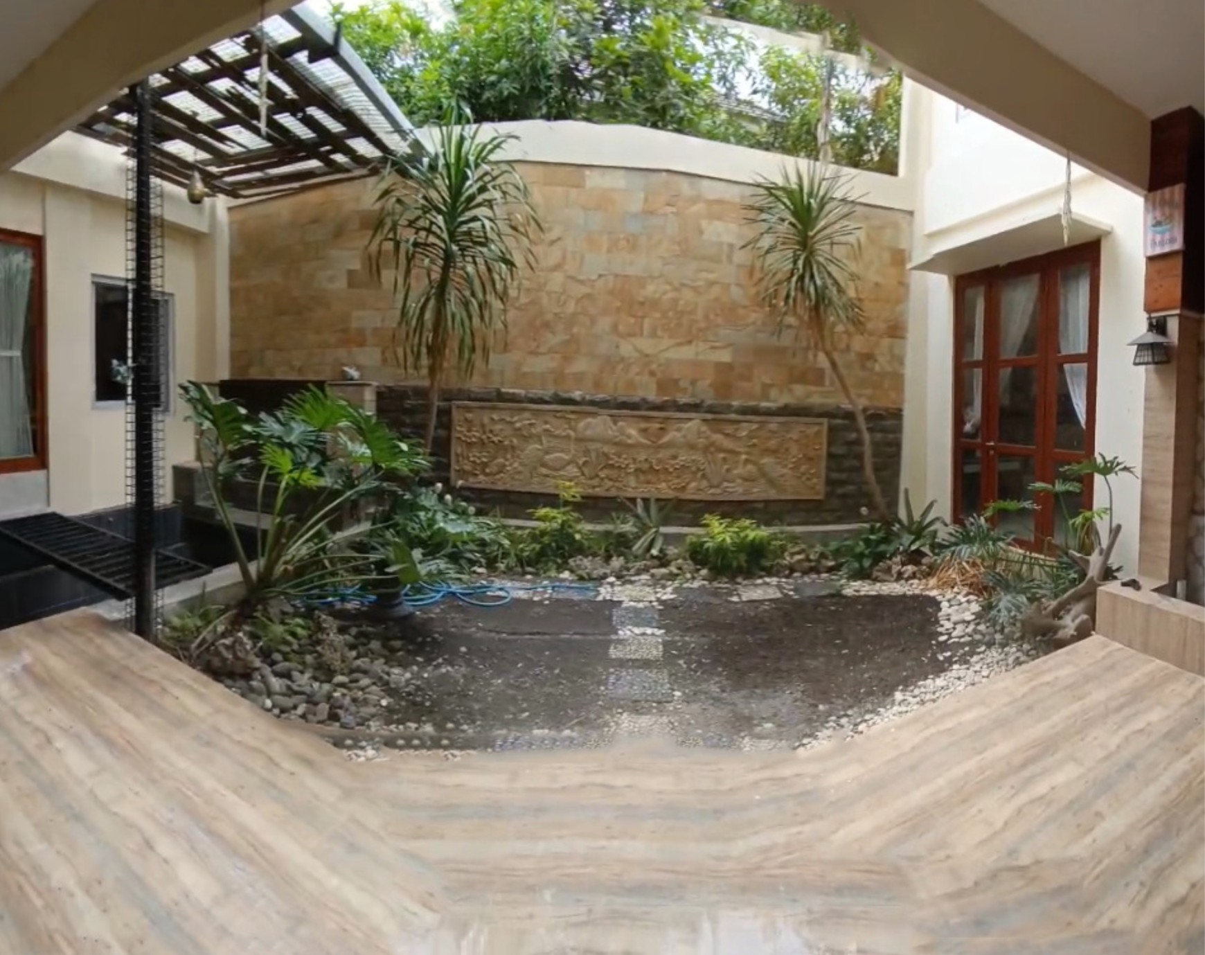 Rumah Mewah Di Perumahan Premium Citra Grand Mutiara