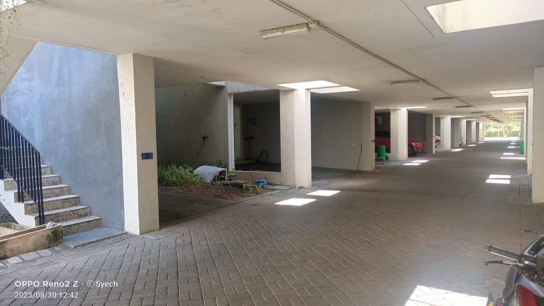 Lelang Rumah di Notredame Garden Suite, Lakarsantri, Kota Surabaya