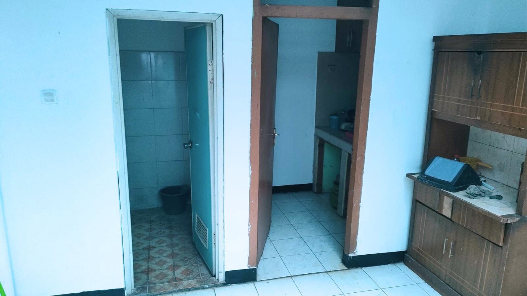 Rumah Semi Kantor di Daerah Monumen Pancasila Pinggir Jalan Utama