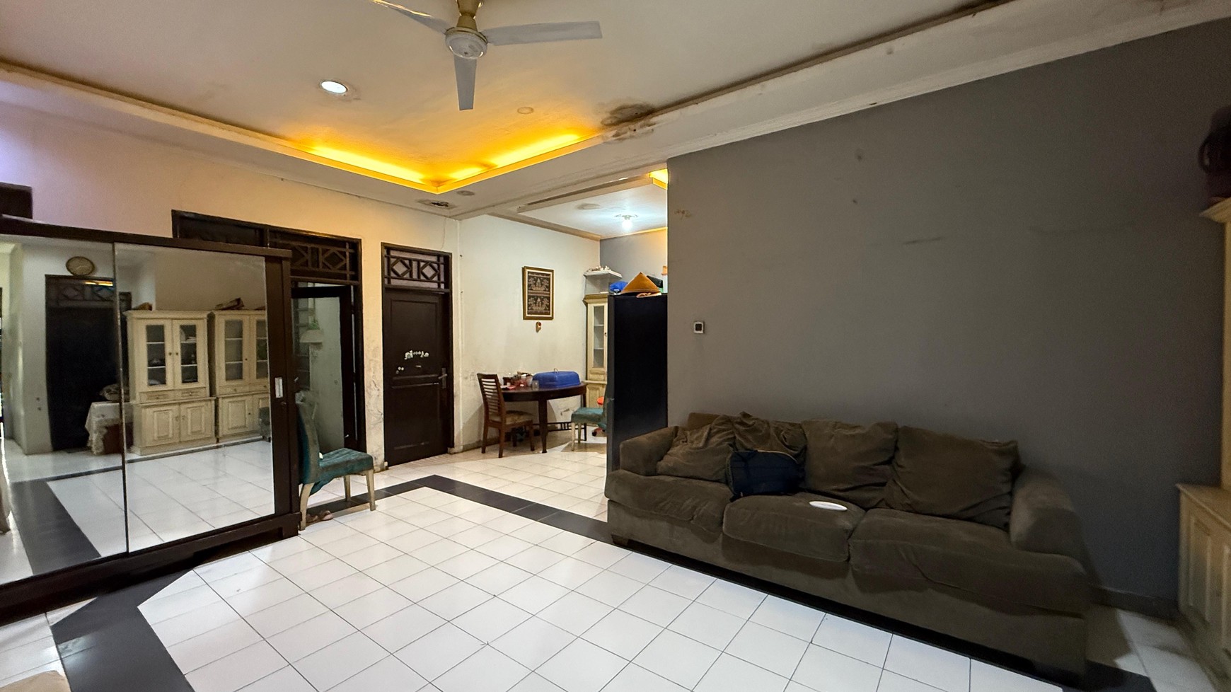 Available for sale Rumah dalam komplek Taman Bougenville Estate, Pondok Gede