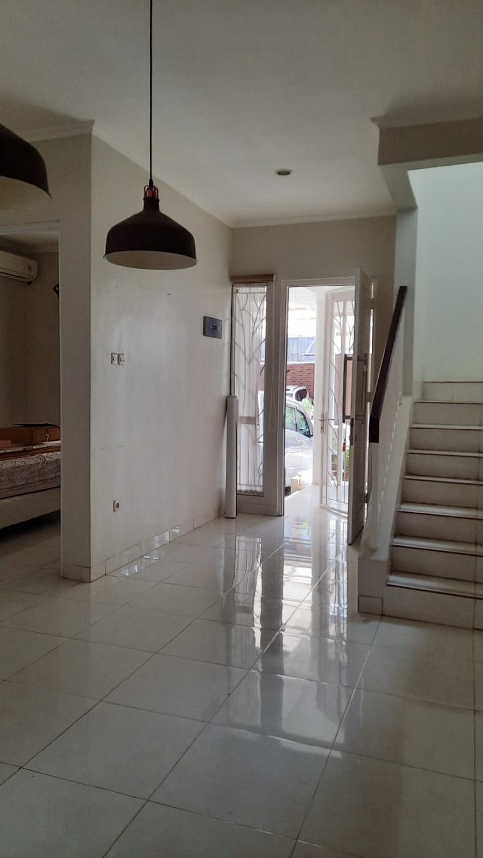 Rumah Bagus Diarea Cluster Discovery, Akses Gate Tol Parigi