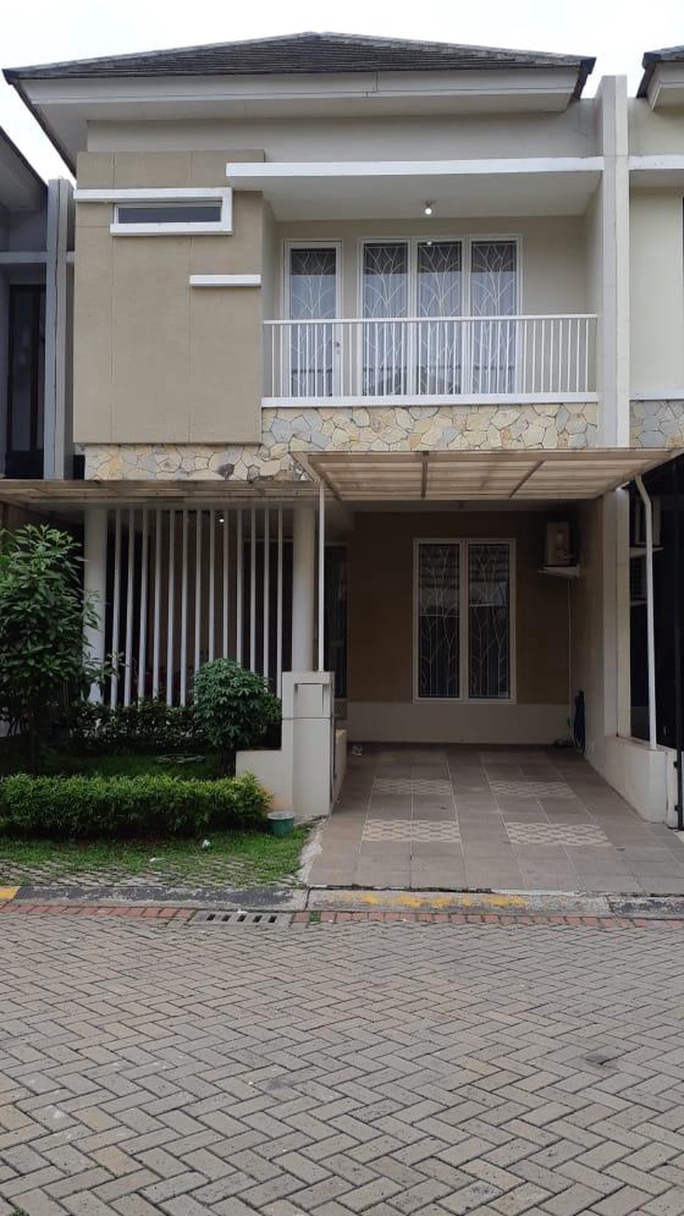Rumah Bagus Diarea Cluster Discovery, Akses Gate Tol Parigi