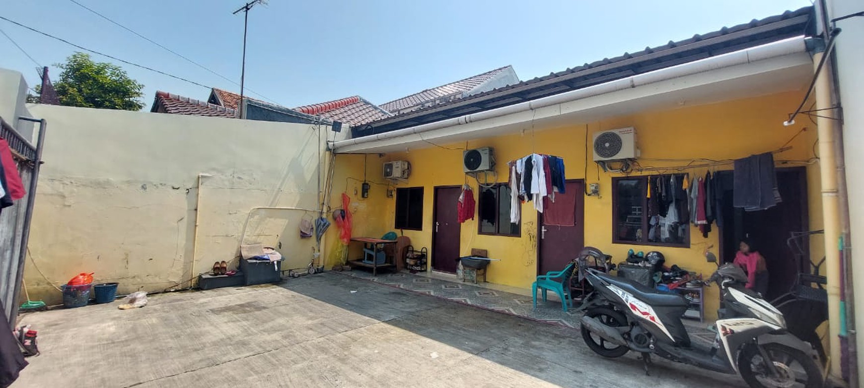 Dijual Lahan Plus Kontrakan - Peluang Emas di Lokasi Super Strategis!