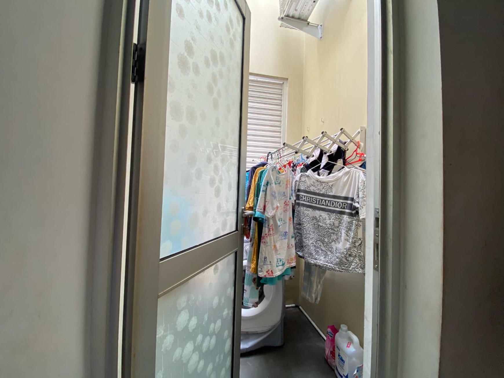 Dijual Cepat Rumah 2 Lantai, Lebar 7, Hanya 1M-an Malibu Village Gading Serpong