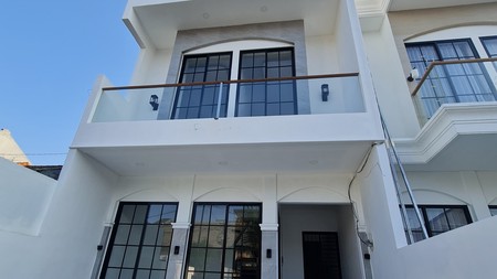 Dijual Rumah Baru 2 Lantai Darmo Permai Timur Surabaya
