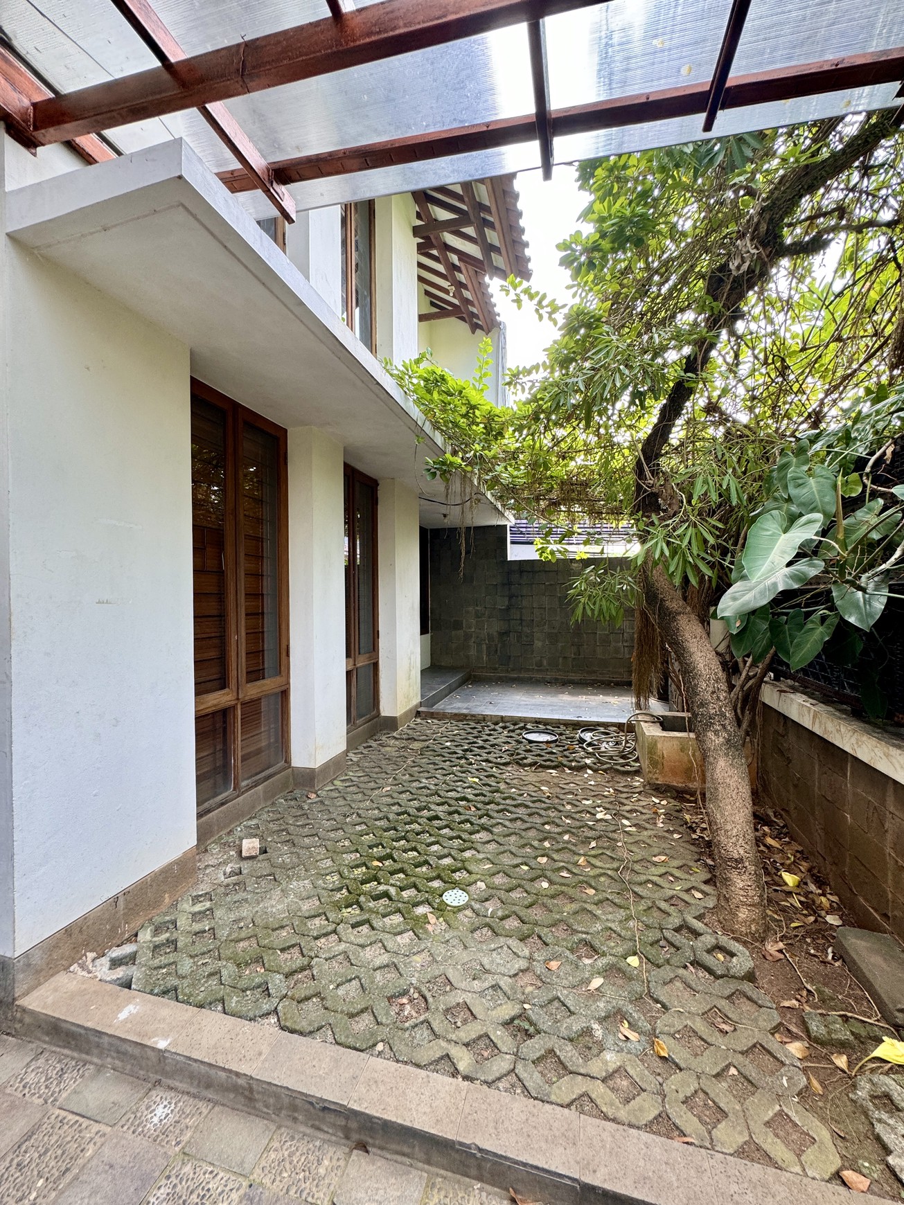 Dijual Rumah di Bumi Bintaro Permai, Jakarta Selatan