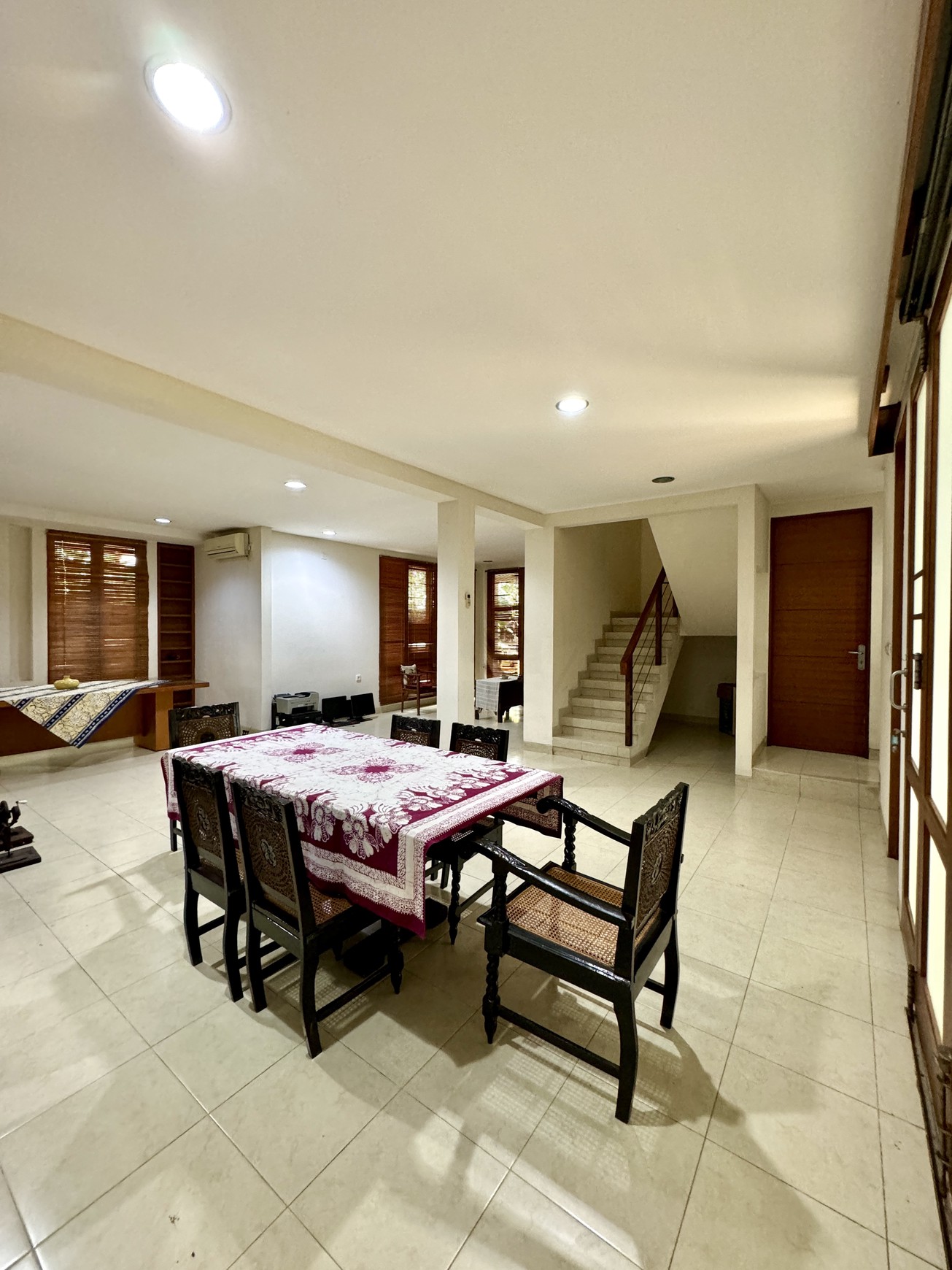 Dijual Rumah di Bumi Bintaro Permai, Jakarta Selatan